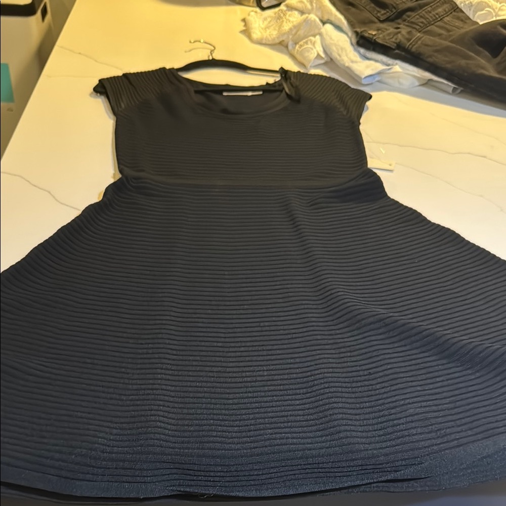 Eliza J Black A-Line Mini Dress Crew Neck Short Sleeve